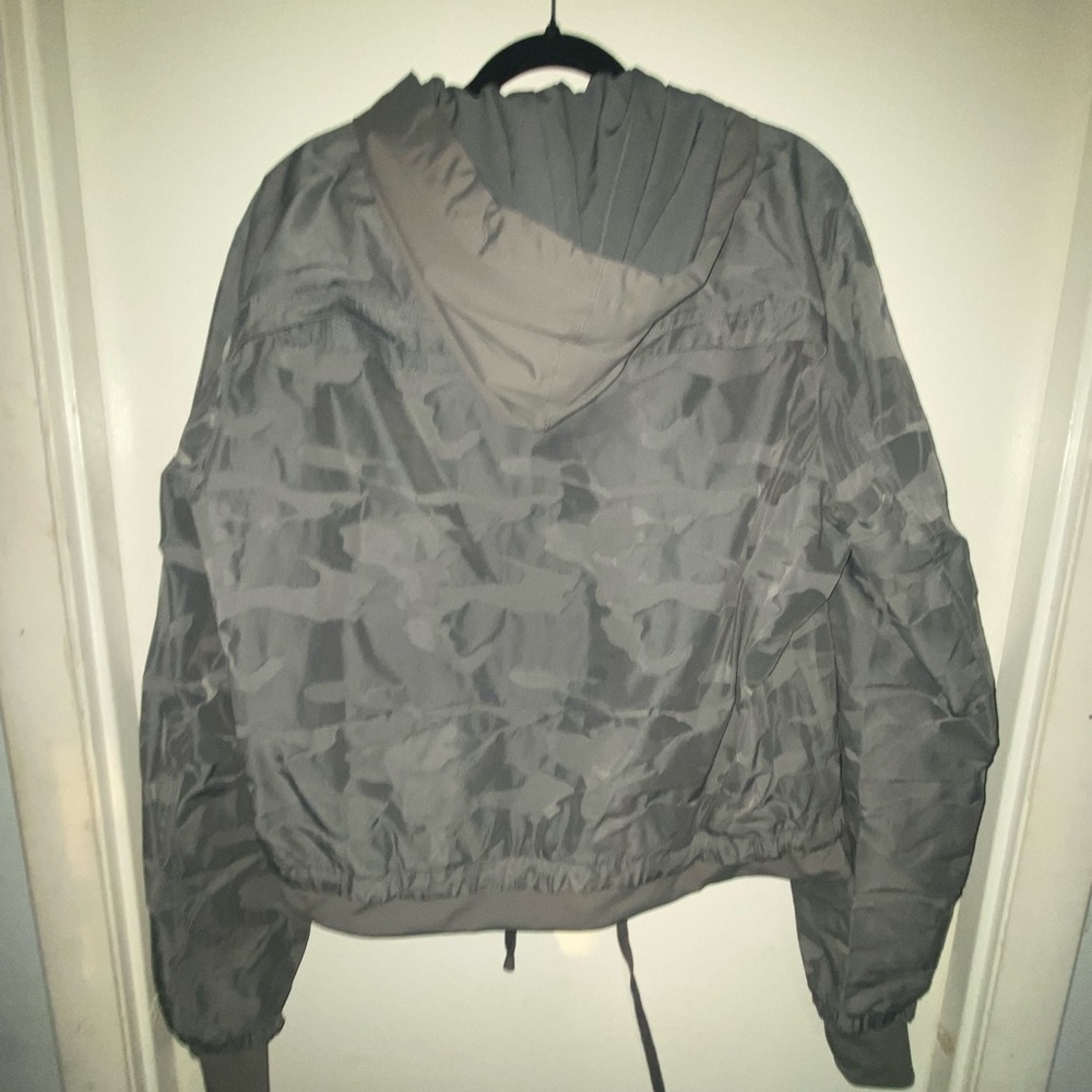 BLANC NOIR | Women’s XL | Gray Camo | Jacket | Athletic | Casual - Picture 5 of 15